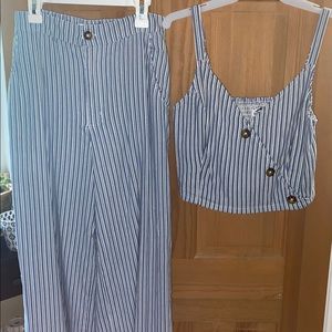 Hollister set